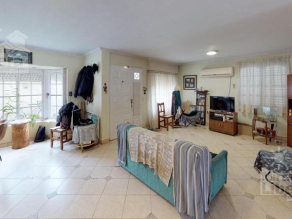 Casa en Venta- Calle 16 esquina 75 – La Plata