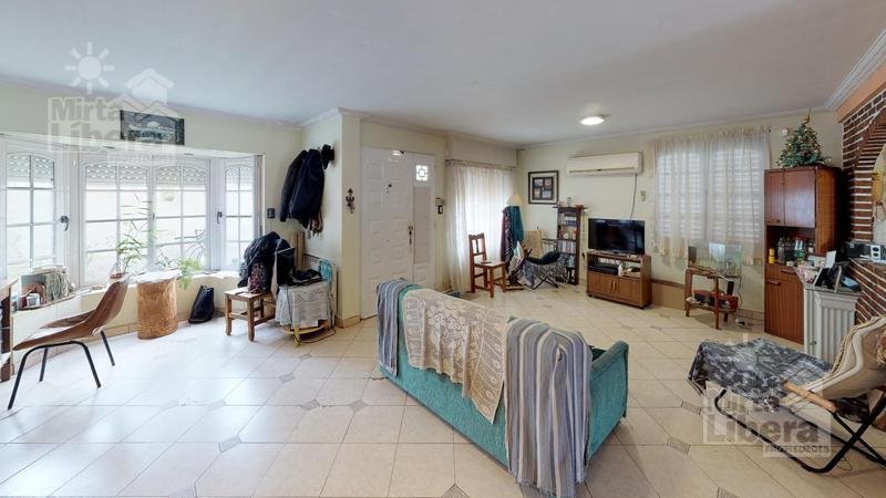 Casa en Venta- Calle 16 esquina 75 – La Plata