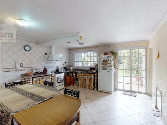 Casa en Venta- Calle 16 esquina 75 – La Plata