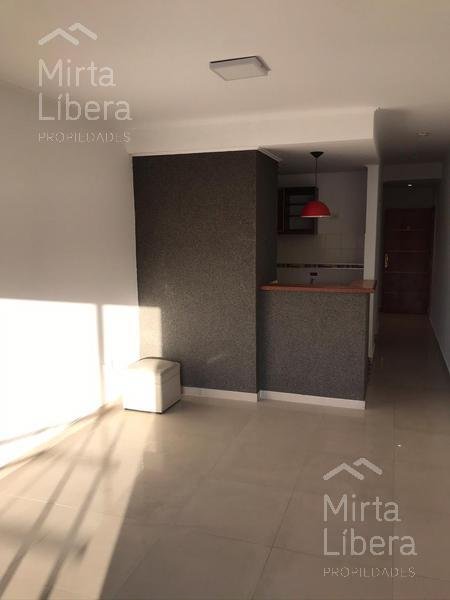 Monoambiente en Alquiler- Cale 40 17 y 18- La Plata