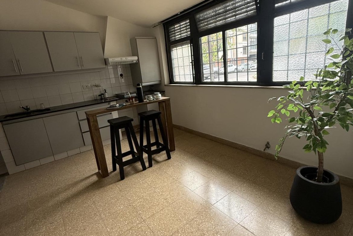 Monoambiente divisible 64 e/4 y 5 al 400